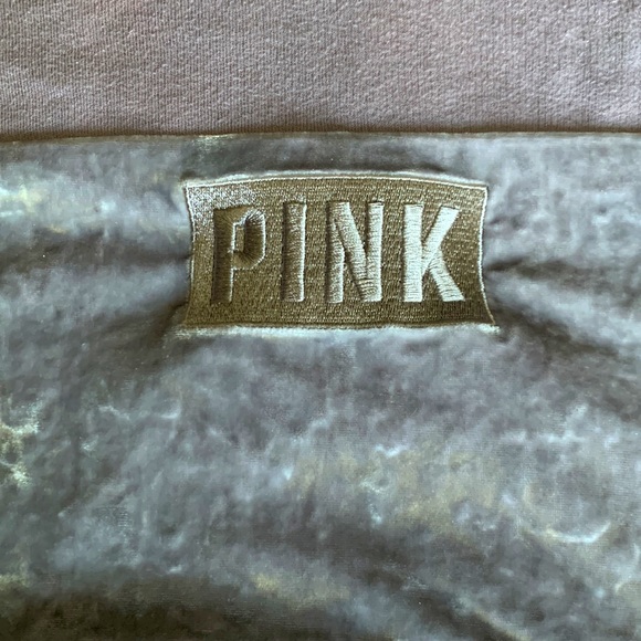 Victoria’s Secret Crop Sweatshirt Sz S Grey/ hint of Purple. Amazing Condition ! - Picture 2 of 7